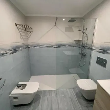 Areoura Luxury